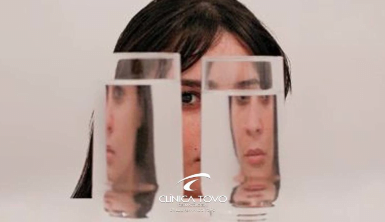 HARMONIZAÇÃO FACIAL X DESARMONIZAÇÃO FACIAL